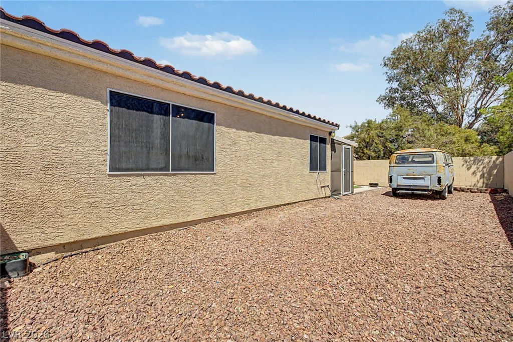 998 Trackers Glen, Henderson, NV 89015