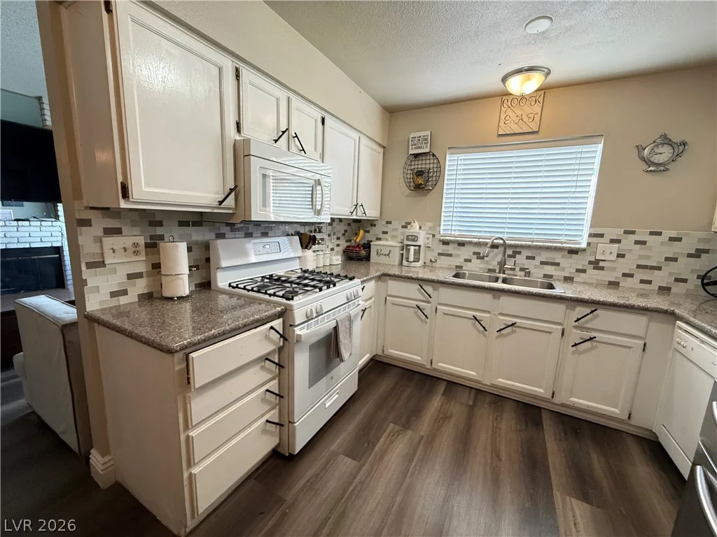 5313 Lambrook, Las Vegas, NV 89130