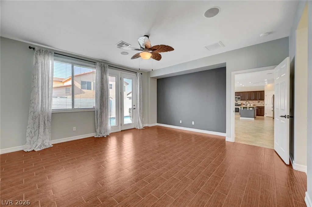 220 Dewhurst, Las Vegas, NV 89123