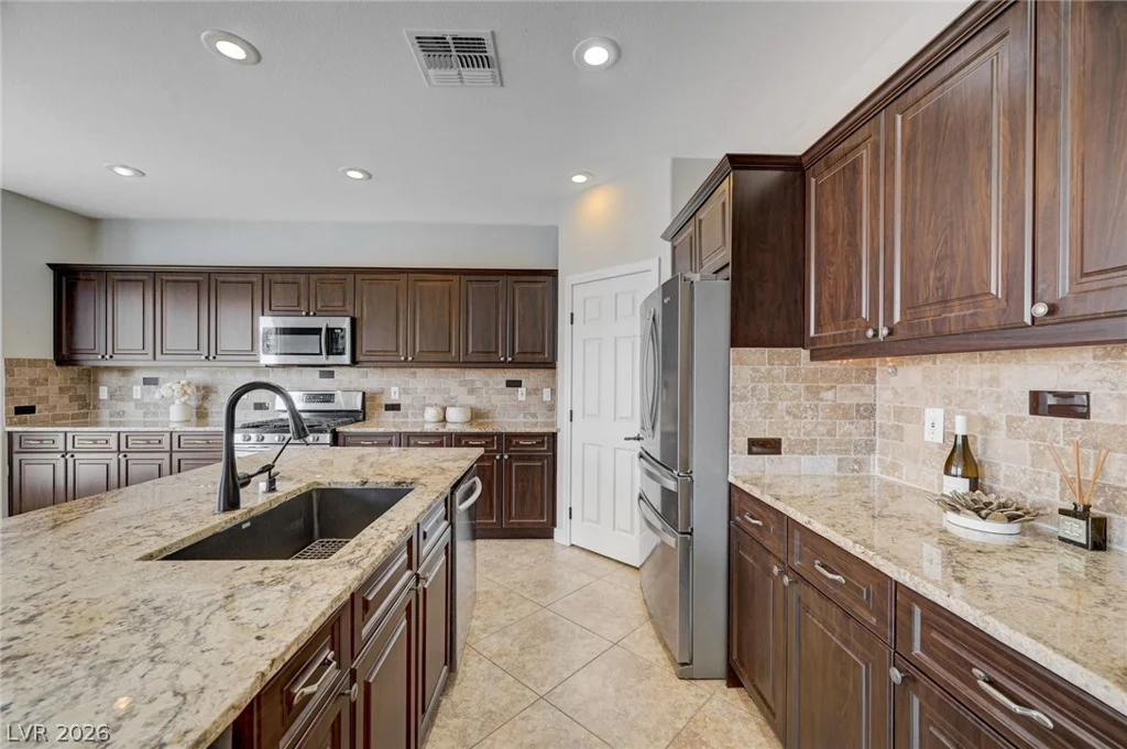 220 Dewhurst, Las Vegas, NV 89123
