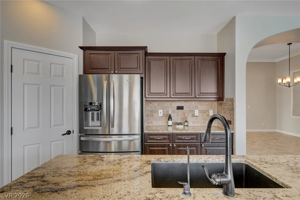 220 Dewhurst, Las Vegas, NV 89123