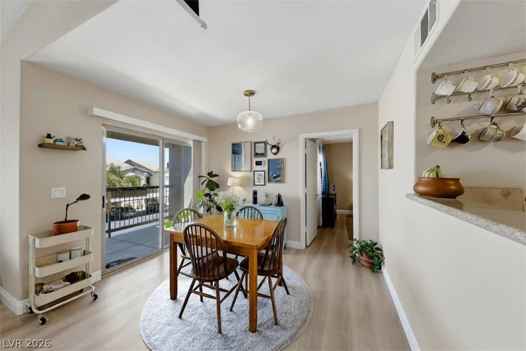 8000 Badura, Las Vegas, NV 89113