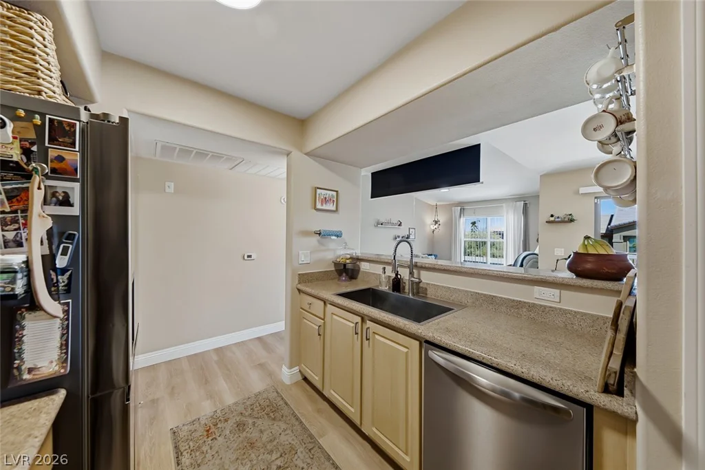 8000 Badura, Las Vegas, NV 89113