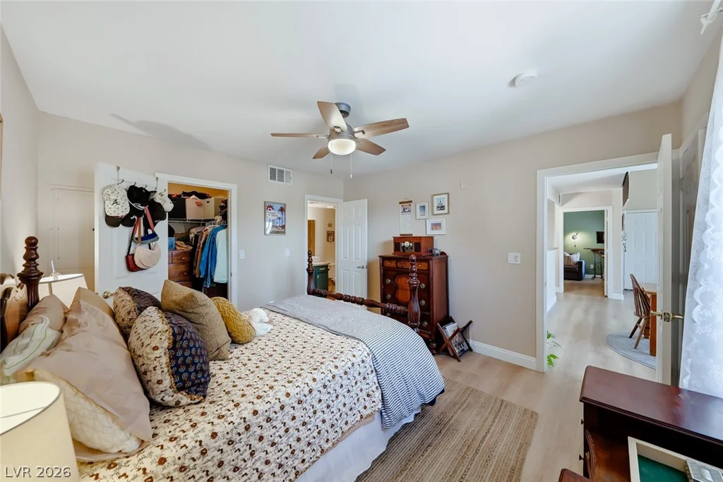 8000 Badura, Las Vegas, NV 89113