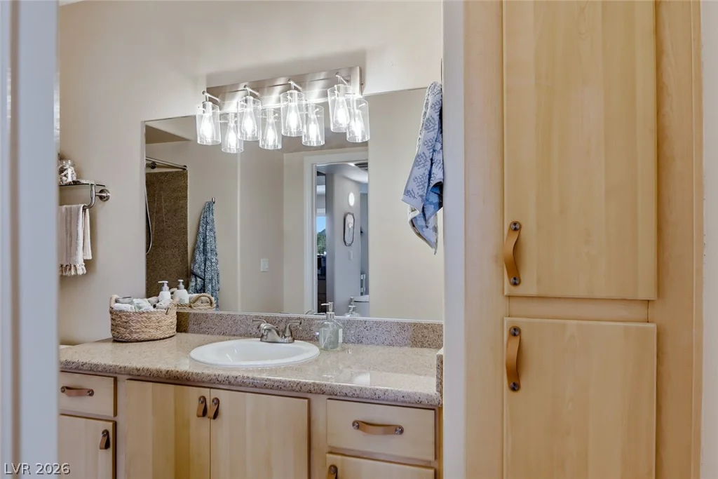 8000 Badura, Las Vegas, NV 89113