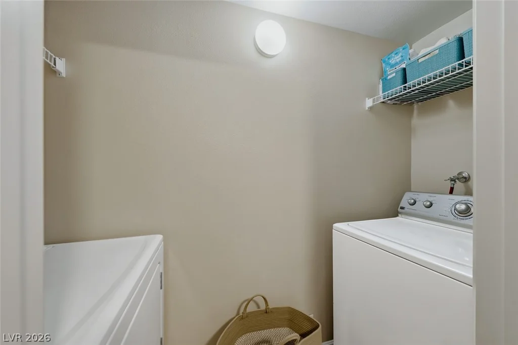 8000 Badura, Las Vegas, NV 89113