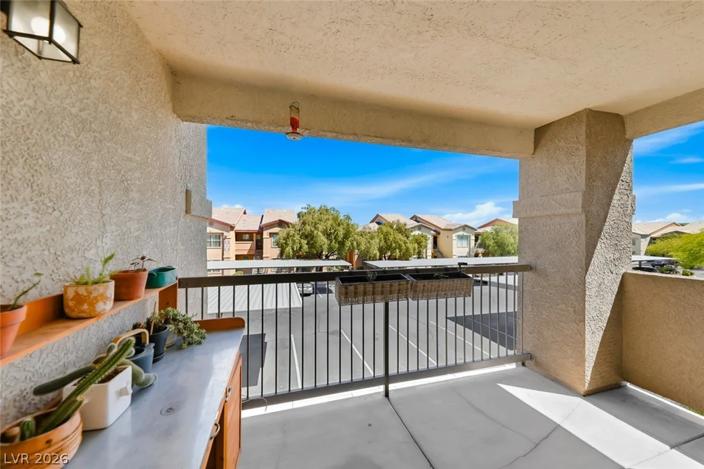 8000 Badura, Las Vegas, NV 89113