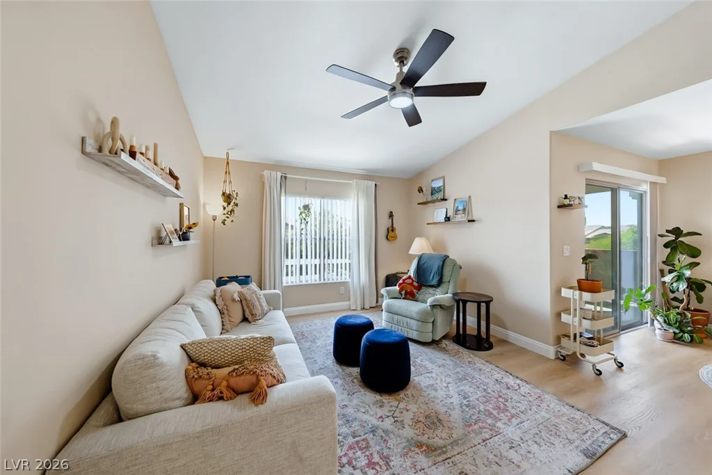 8000 Badura, Las Vegas, NV 89113