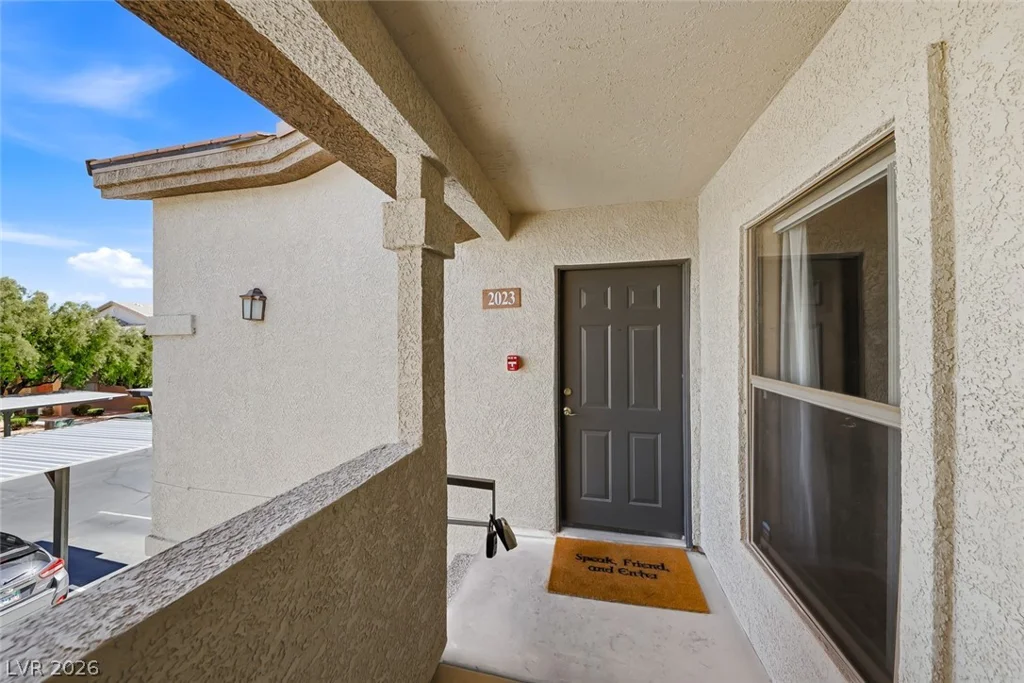 8000 Badura, Las Vegas, NV 89113