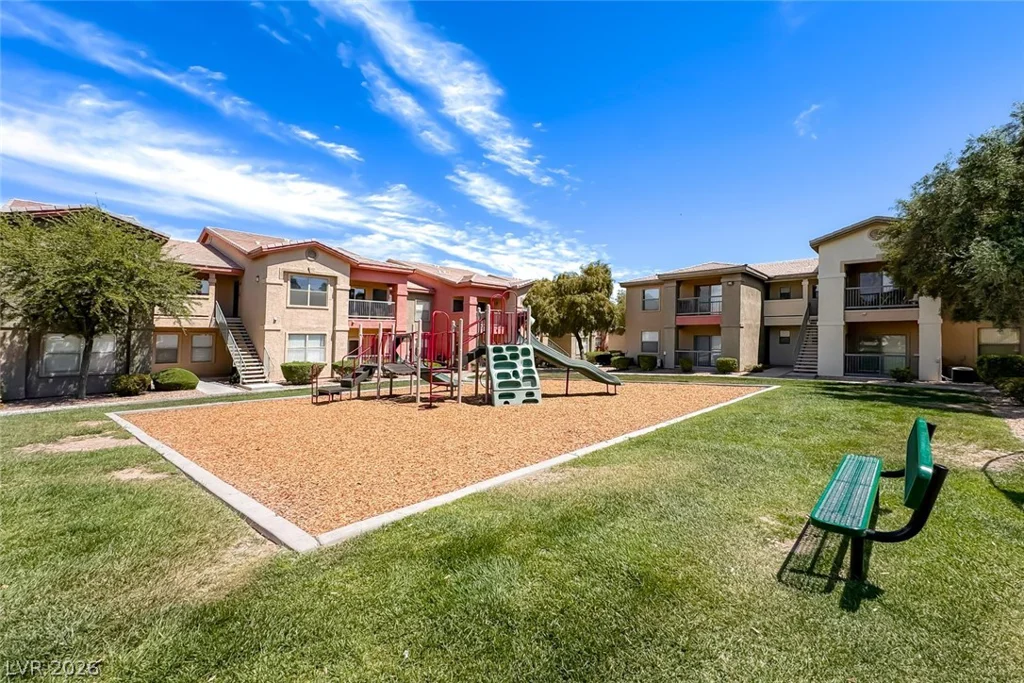 8000 Badura, Las Vegas, NV 89113