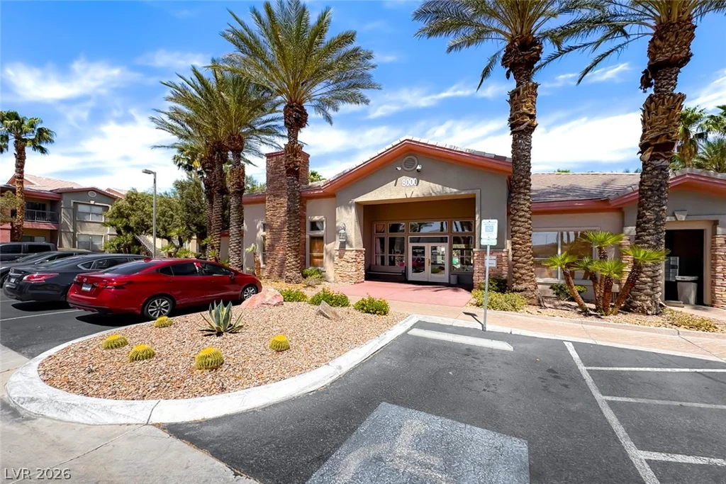 8000 Badura, Las Vegas, NV 89113