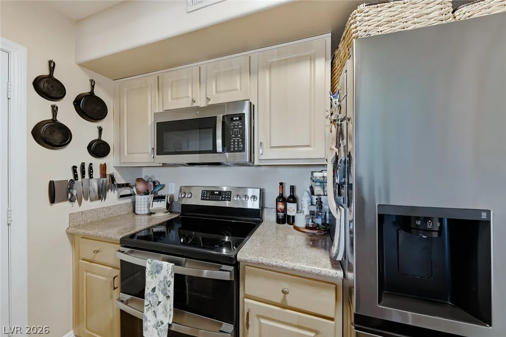 8000 Badura, Las Vegas, NV 89113
