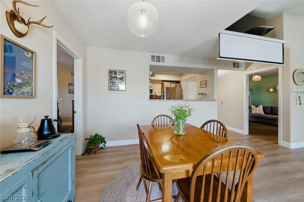 8000 Badura, Las Vegas, NV 89113