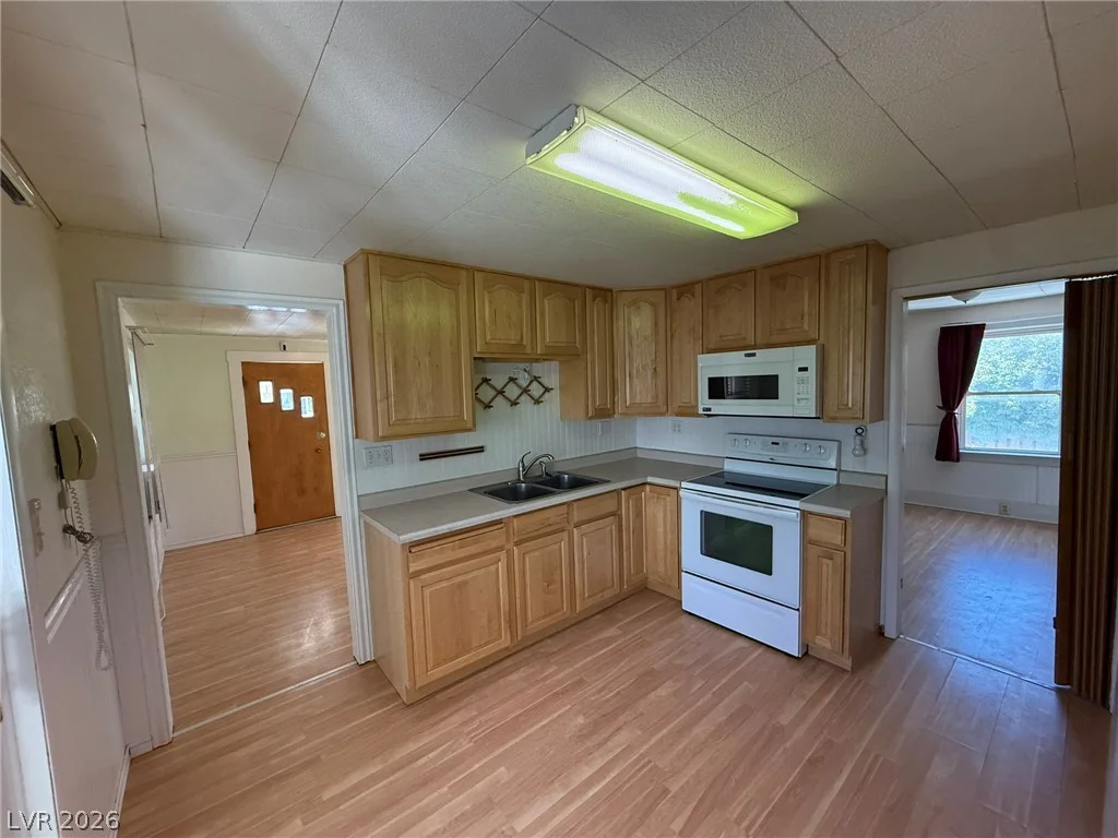 15 Sixth, McGill, NV 89318