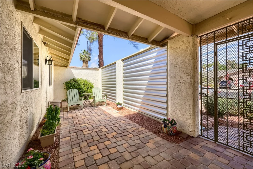 4385 Cartegena, Las Vegas, NV 89121