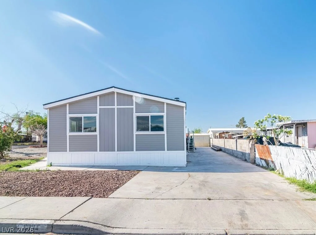 6094 Carlsbad, Las Vegas, NV 89156