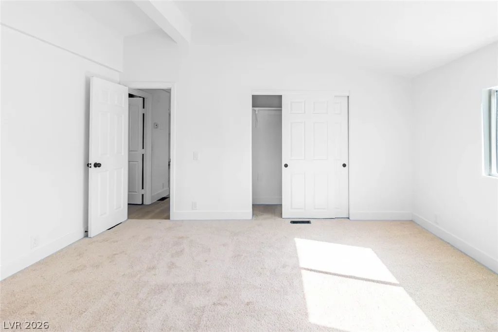 6094 Carlsbad, Las Vegas, NV 89156