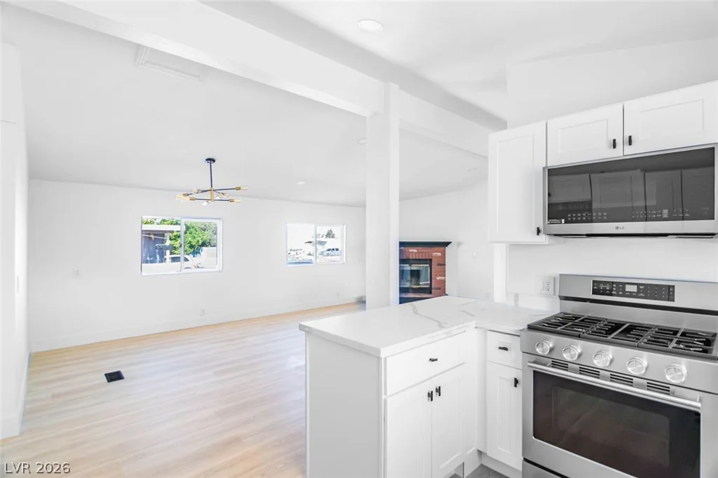 6094 Carlsbad, Las Vegas, NV 89156
