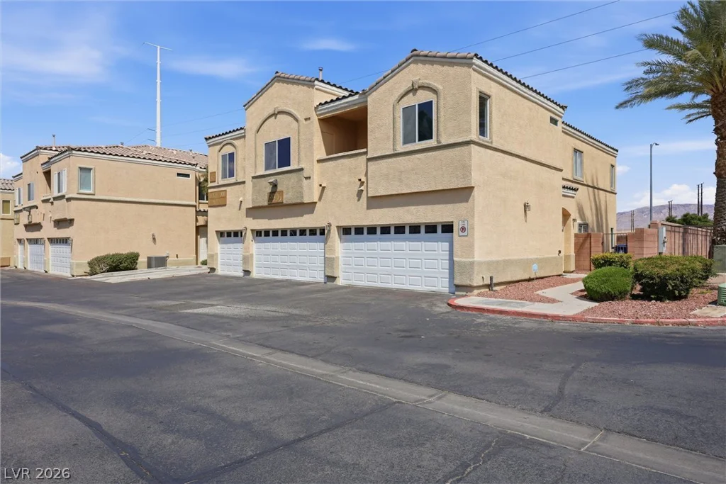 3936 Smokey Fog, North Las Vegas, NV 89081