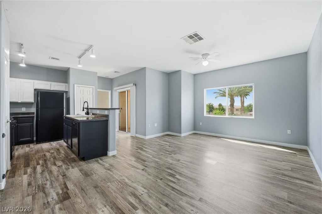 3936 Smokey Fog, North Las Vegas, NV 89081