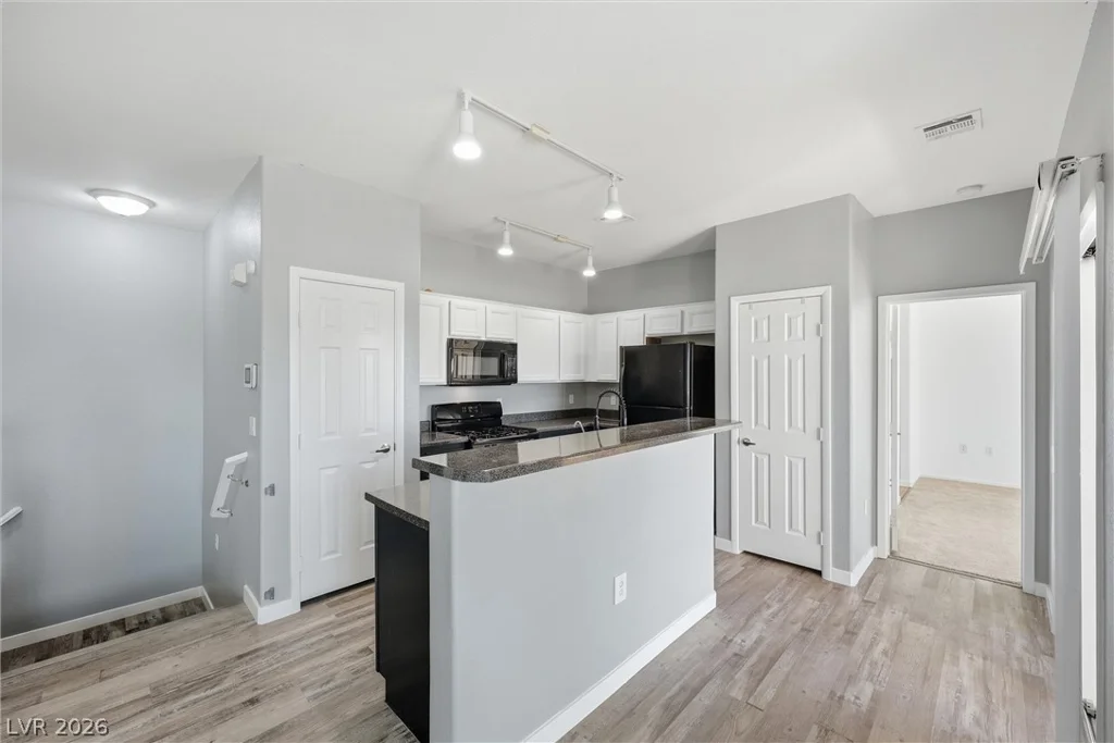 3936 Smokey Fog, North Las Vegas, NV 89081