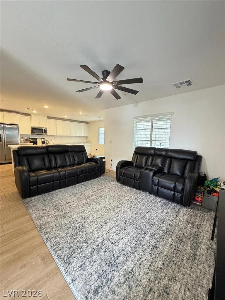 9317 Davis Falls, Las Vegas, NV 89143