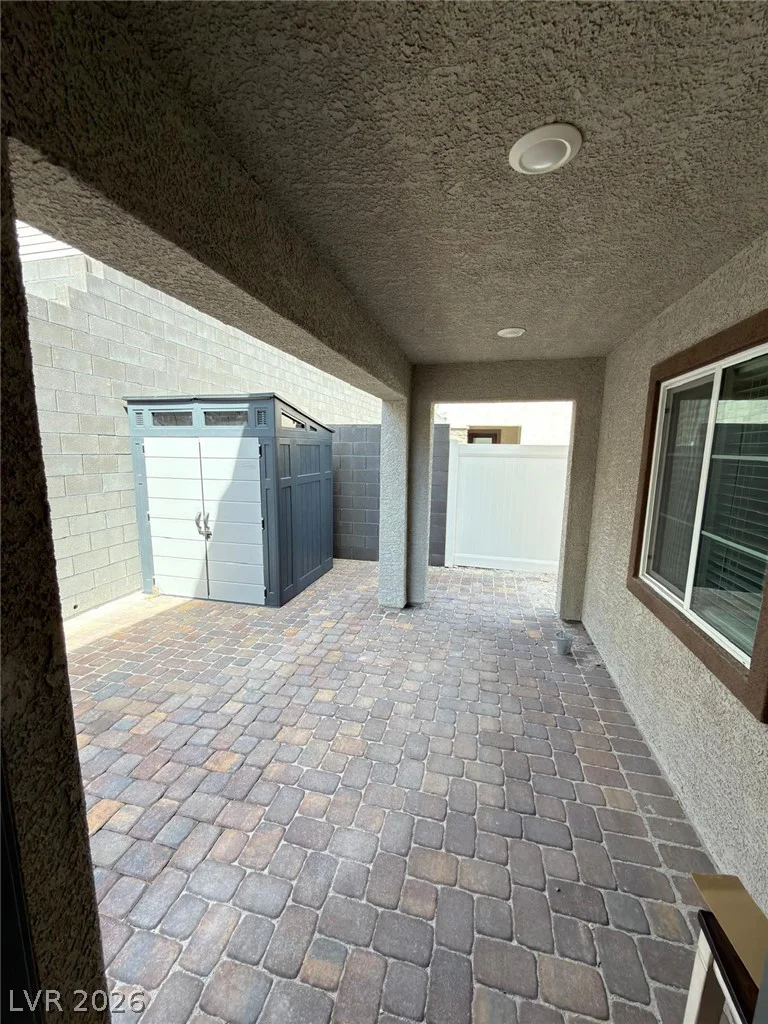 9317 Davis Falls, Las Vegas, NV 89143