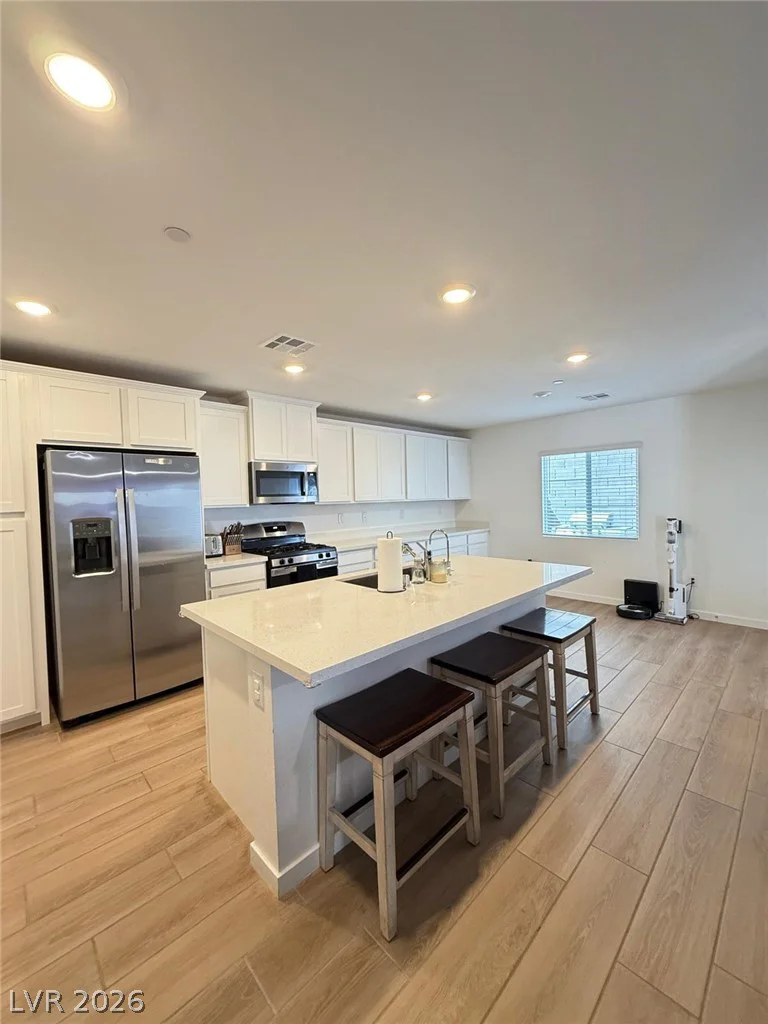 9317 Davis Falls, Las Vegas, NV 89143