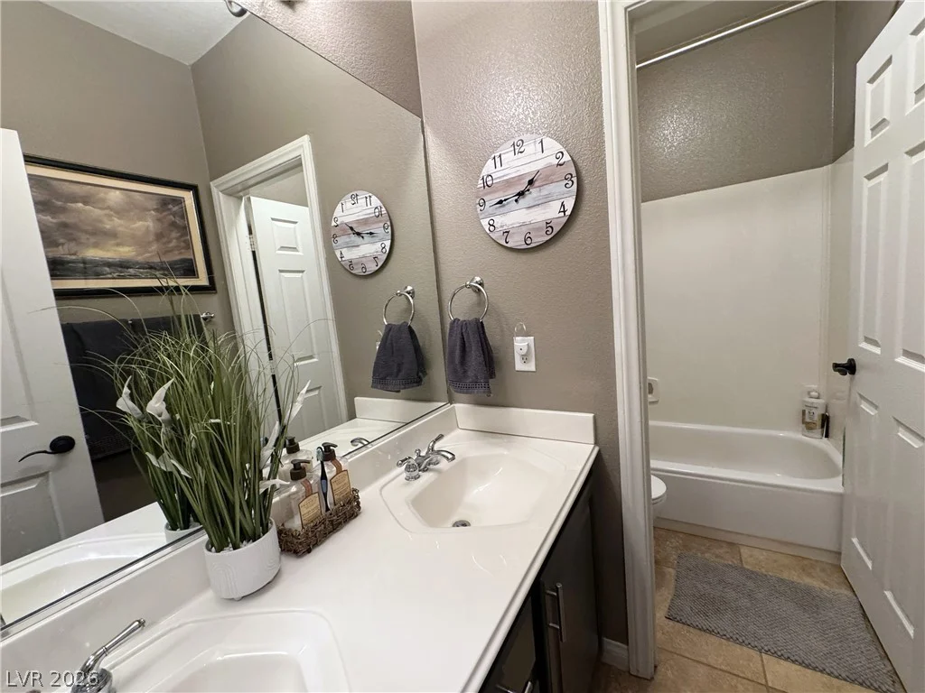 8804 Willow Cabin, Las Vegas, NV 89131