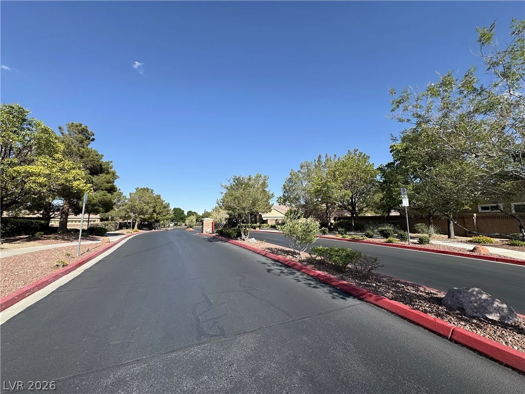 8804 Willow Cabin, Las Vegas, NV 89131