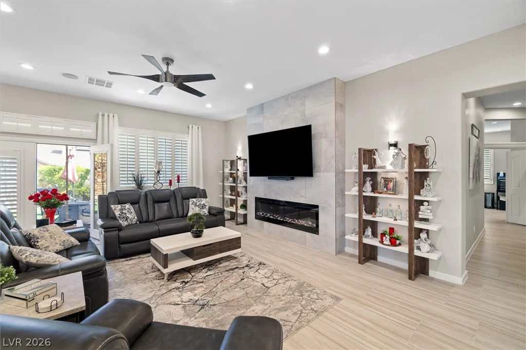 327 Quiet Harbor, Henderson, NV 89052