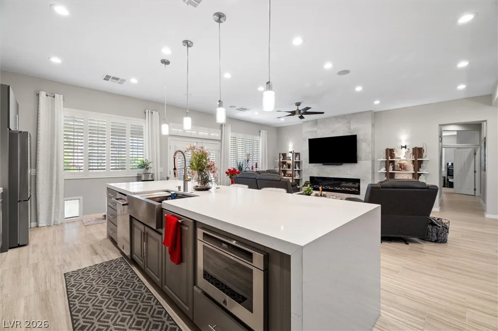 327 Quiet Harbor, Henderson, NV 89052