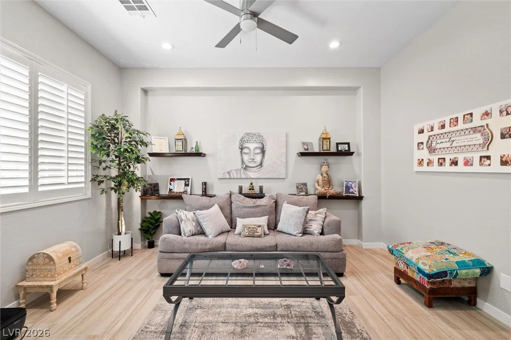 327 Quiet Harbor, Henderson, NV 89052