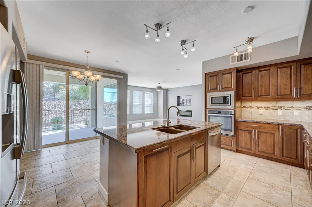 2555 Hampton, Henderson, NV 89052