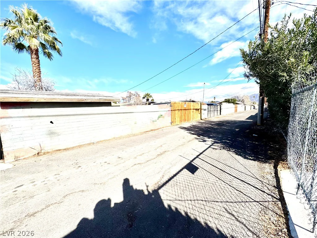 1908 Linden, Las Vegas, NV 89101