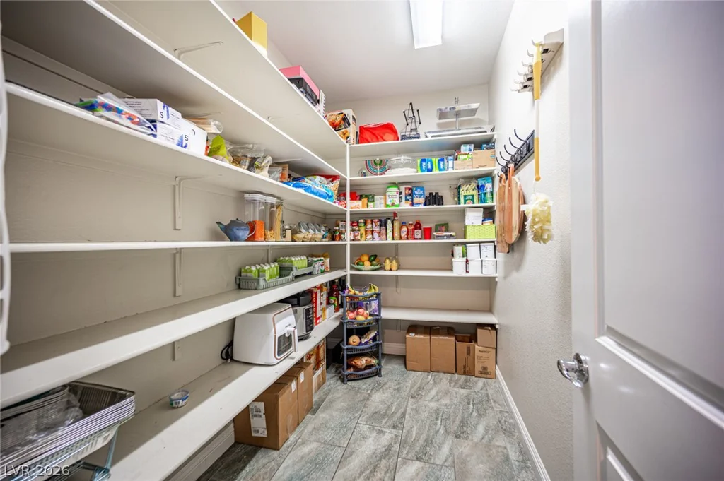 10729 Beecher Park, Las Vegas, NV 89166