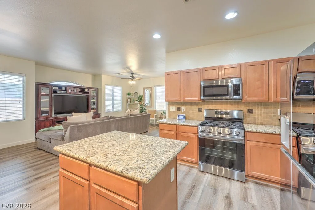 731 EASTER LILY, Henderson, NV 89011