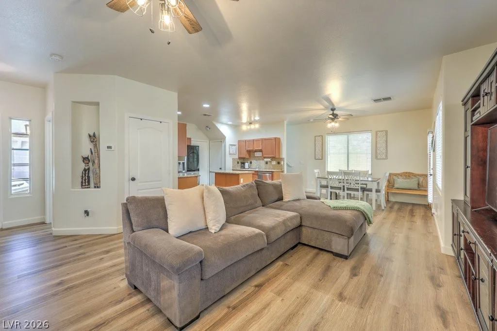 731 EASTER LILY, Henderson, NV 89011