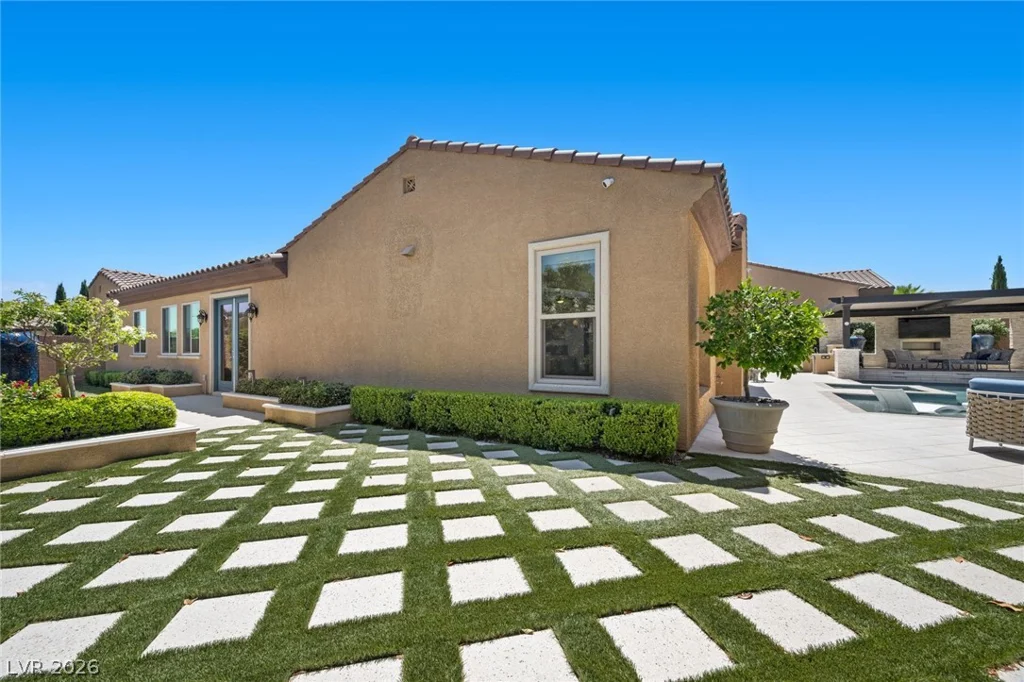 13 Durini, Henderson, NV 89011