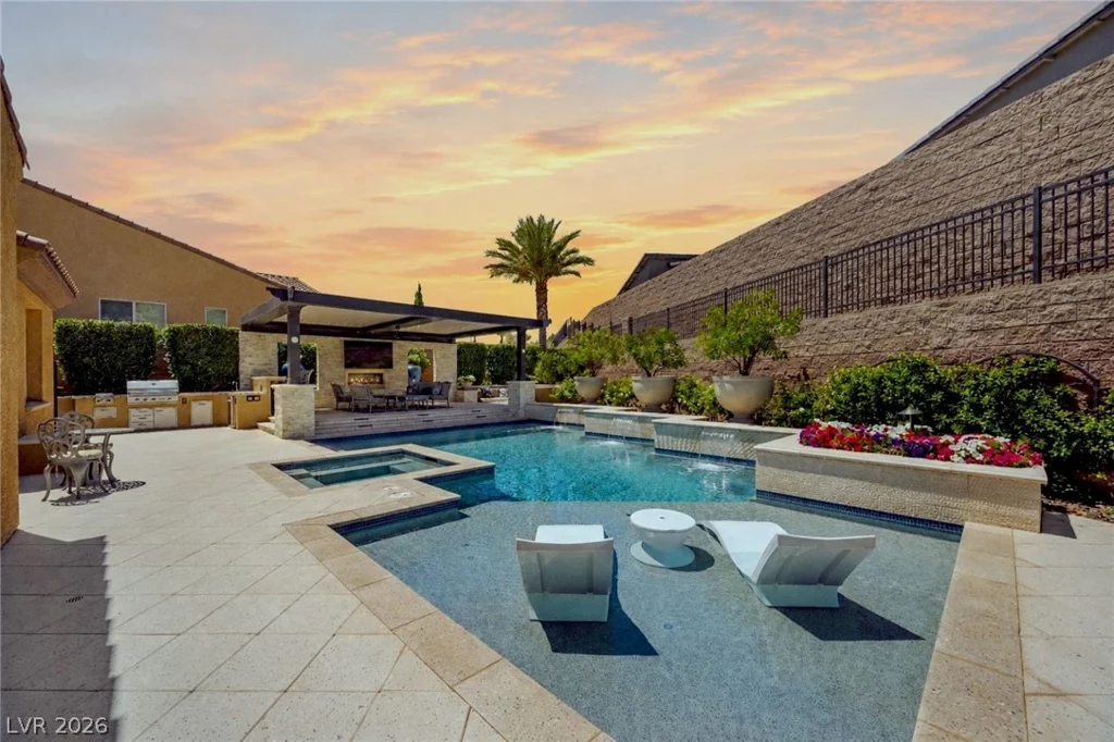 13 Durini, Henderson, NV 89011