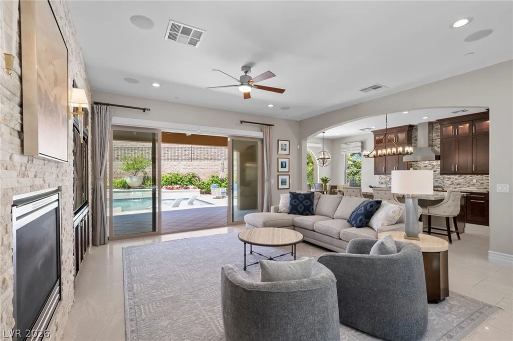 13 Durini, Henderson, NV 89011