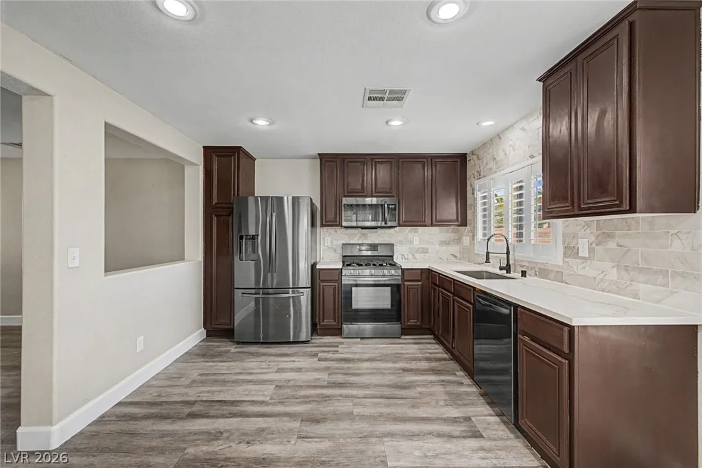 9444 Fort Connah, Las Vegas, NV 89178