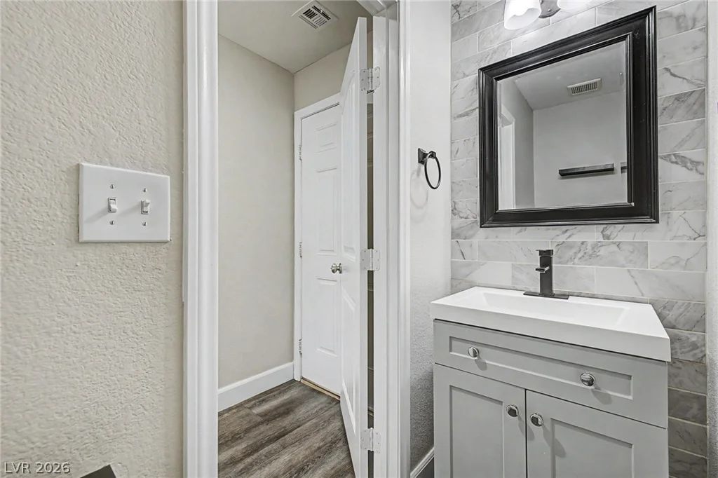 9444 Fort Connah, Las Vegas, NV 89178