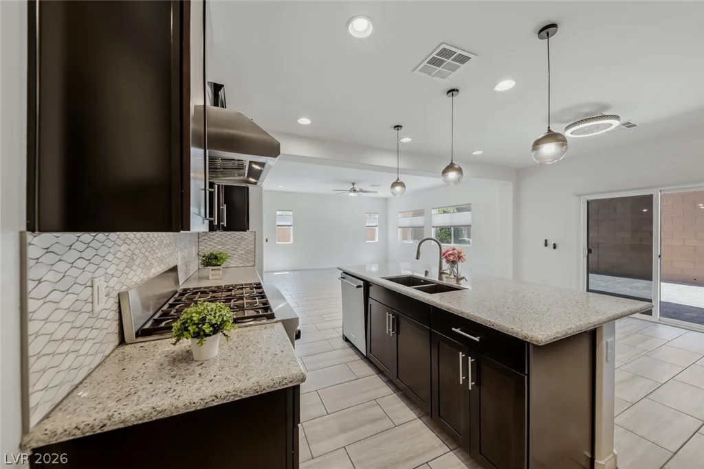5595 Pico Ferrera, Las Vegas, NV 89113