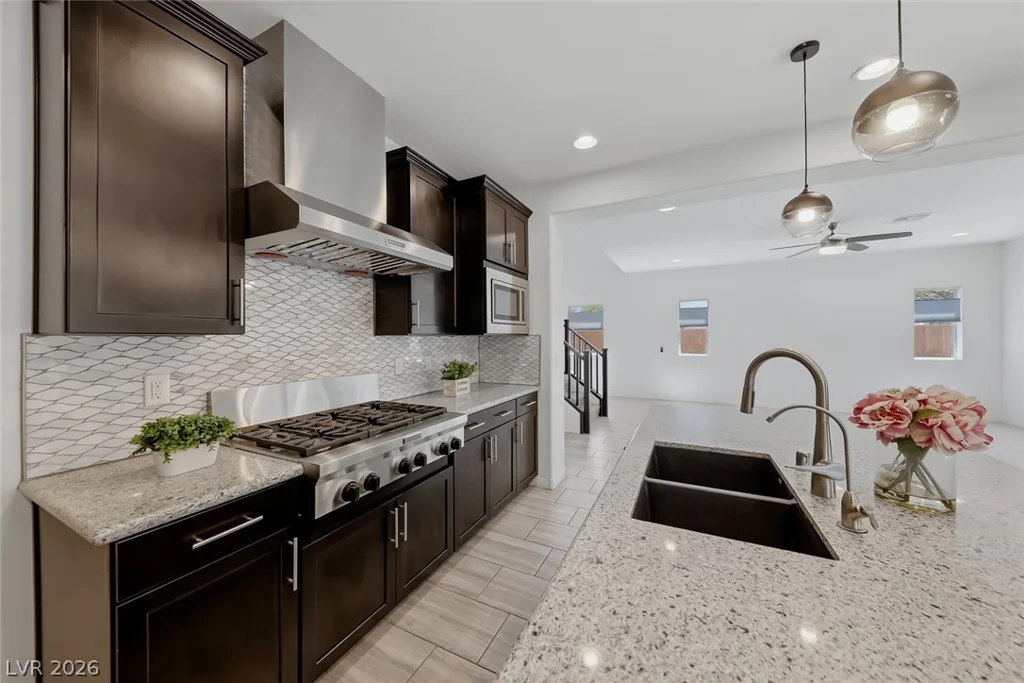 5595 Pico Ferrera, Las Vegas, NV 89113