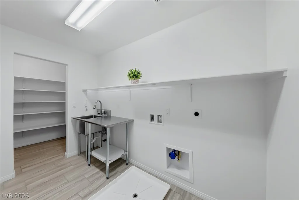 5595 Pico Ferrera, Las Vegas, NV 89113