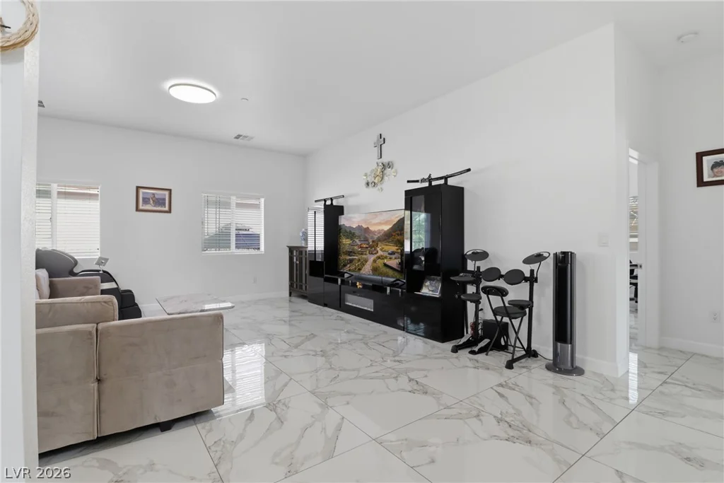 2334 Michael, Las Vegas, NV 89108
