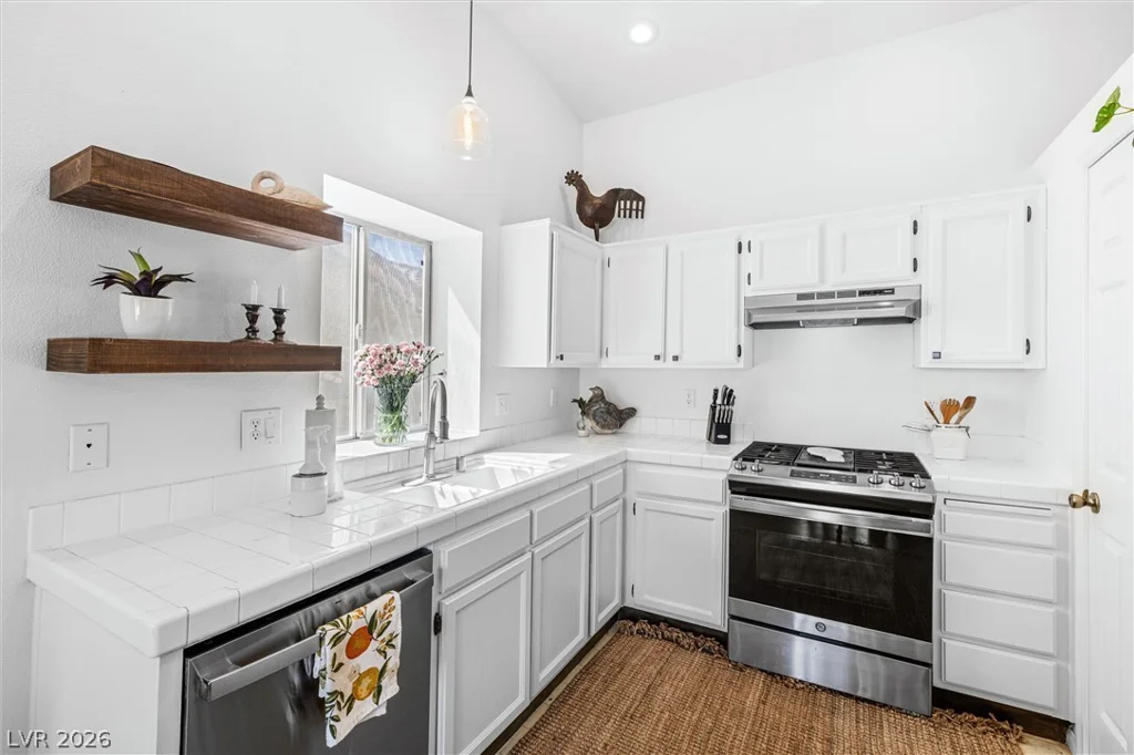 185 Horizon View, Henderson, NV 89015