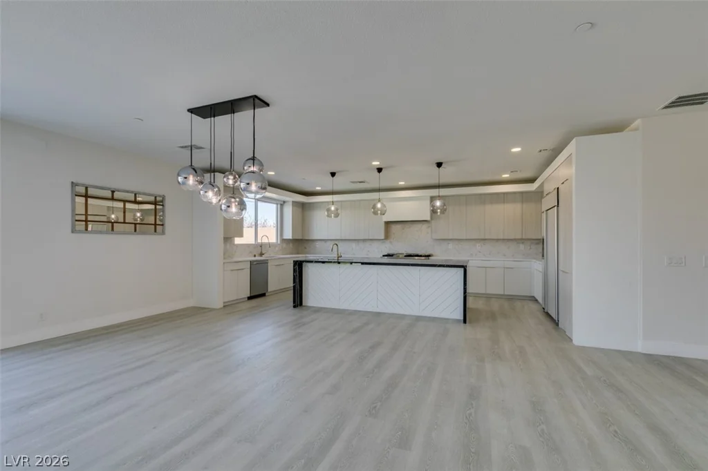 8741 Grand Pass, Las Vegas, NV 89113