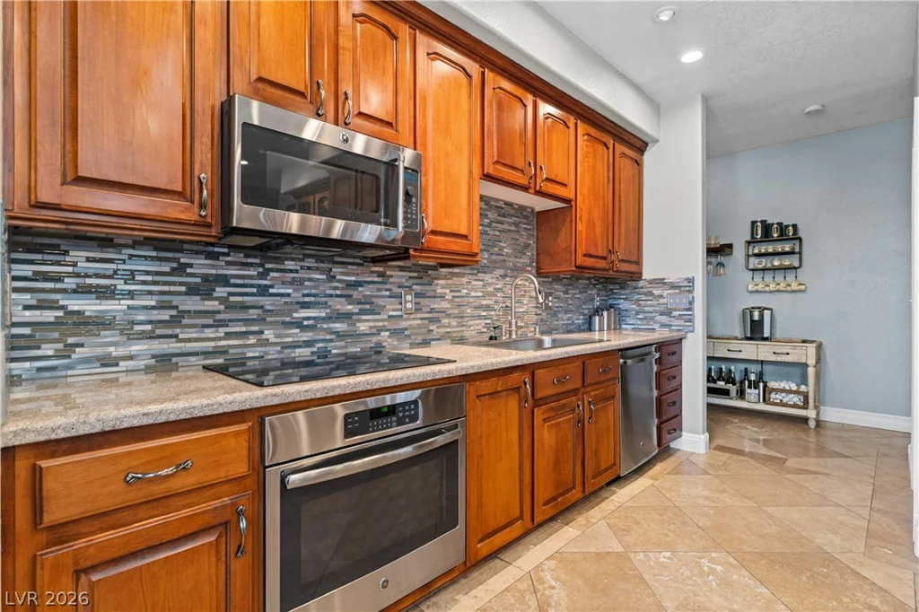 2635 El Camino, Las Vegas, NV 89146